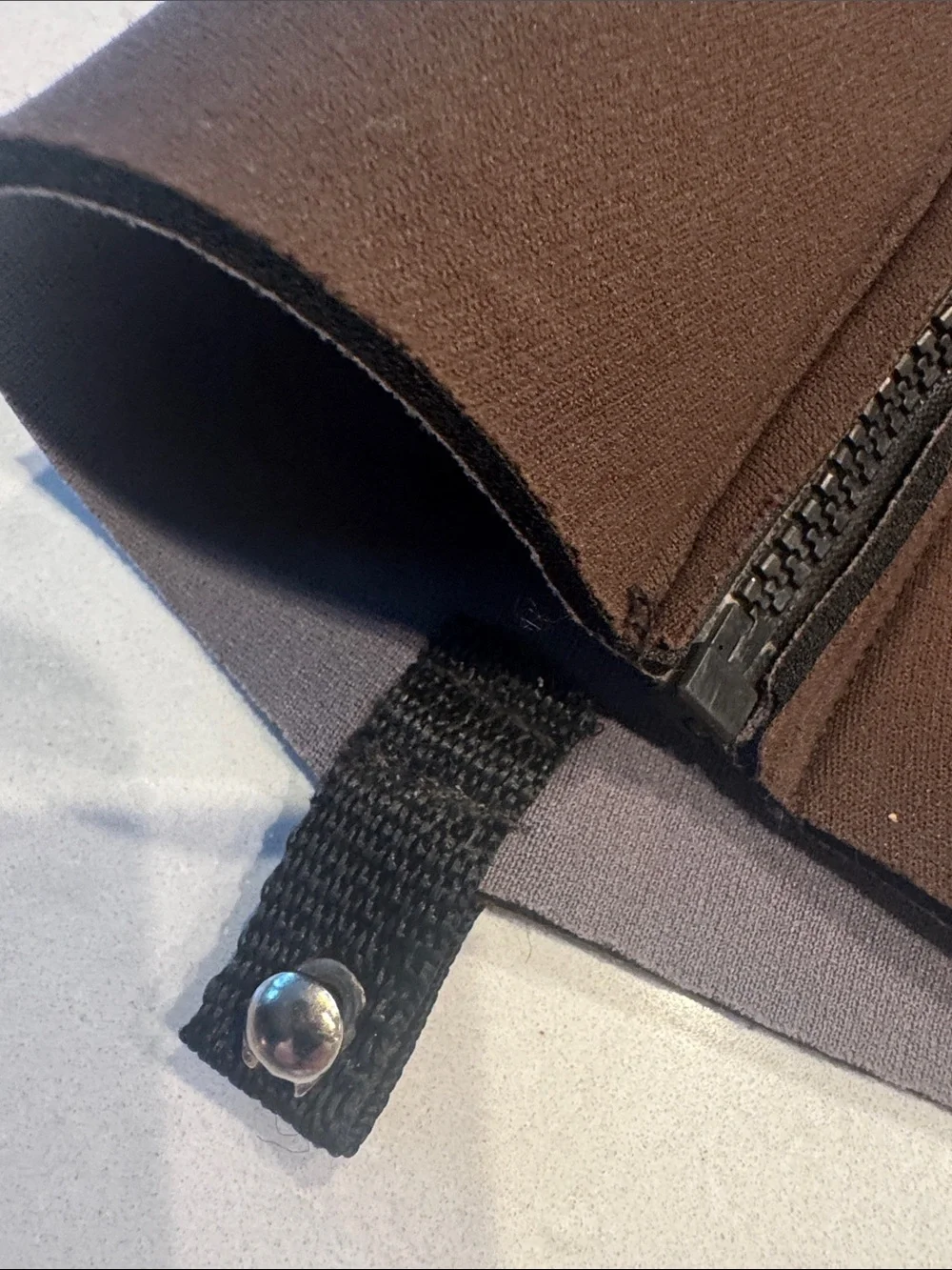Simms Men's Brown Neoprene  rock gaurd? Zip Closure 1 pc.